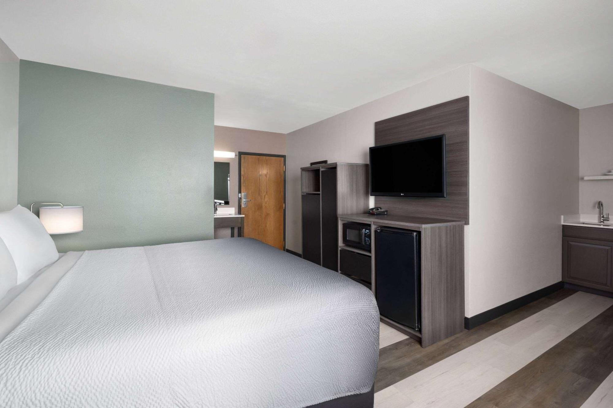 Hotel Super 8 By Wyndham Columbus Esterno foto