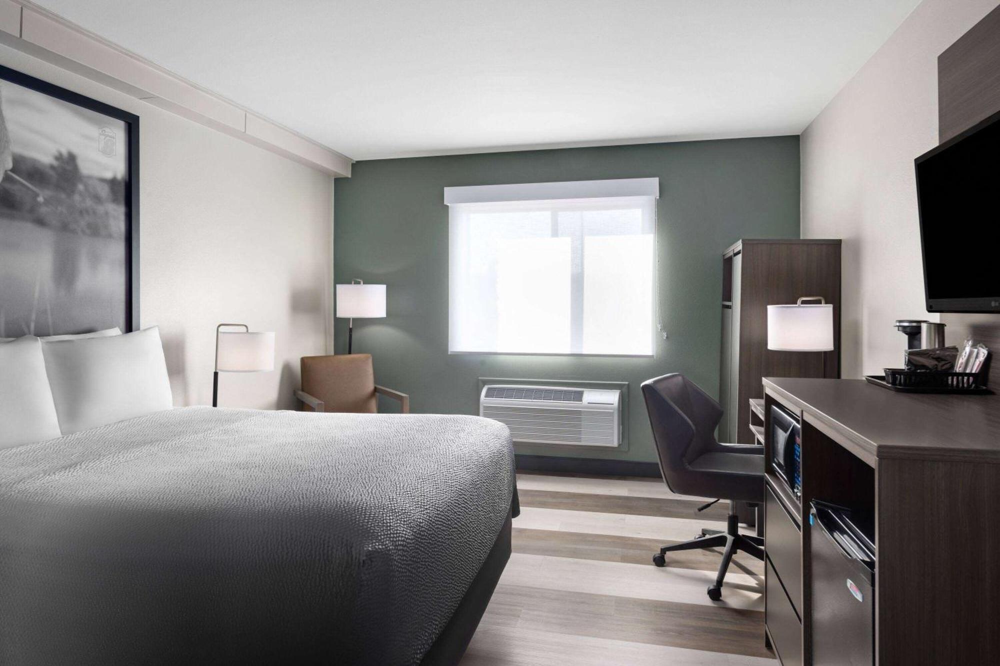 Hotel Super 8 By Wyndham Columbus Esterno foto